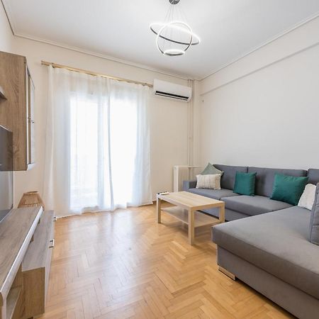 Stylish 2 Bd Urban Retreat Near Panormou Metro Lägenhet Aten Exteriör bild
