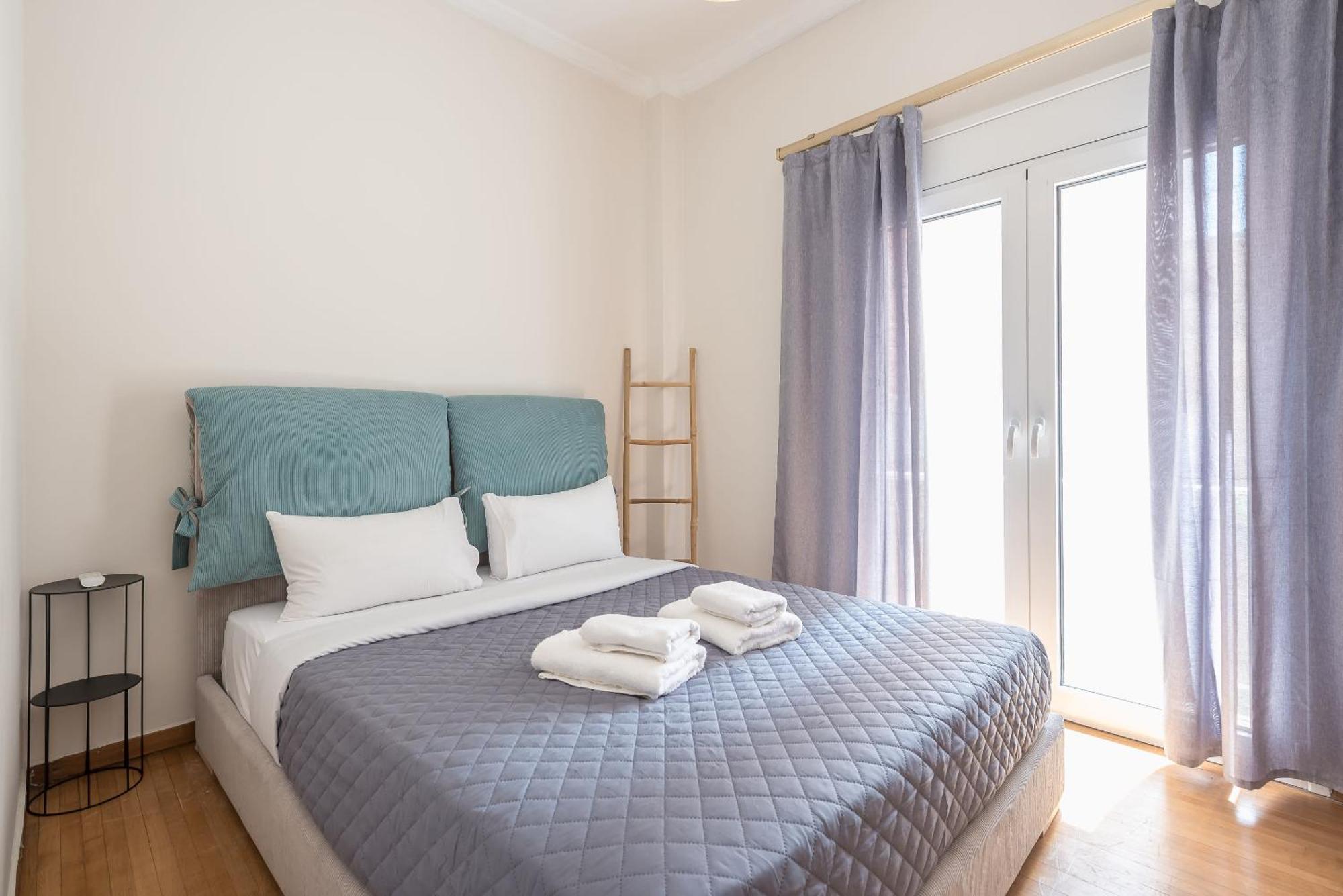 Stylish 2 Bd Urban Retreat Near Panormou Metro Lägenhet Aten Exteriör bild