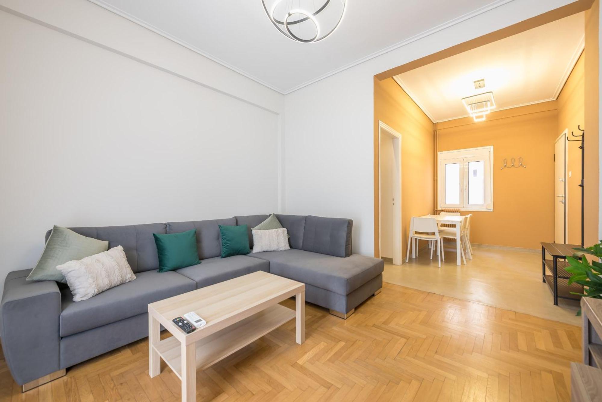 Stylish 2 Bd Urban Retreat Near Panormou Metro Lägenhet Aten Exteriör bild